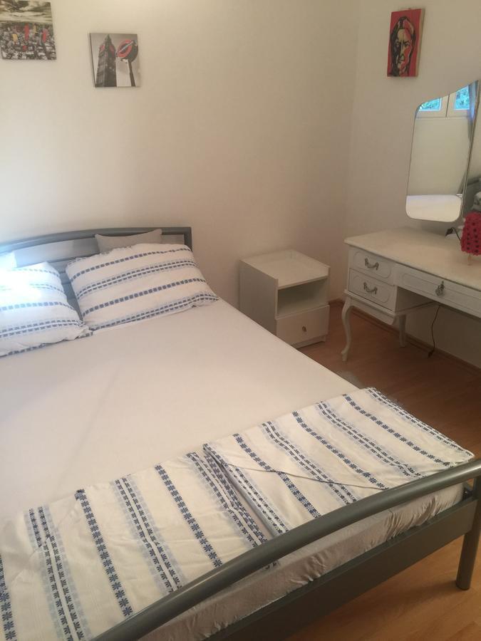 Apartman Lili Cetinje Buitenkant foto