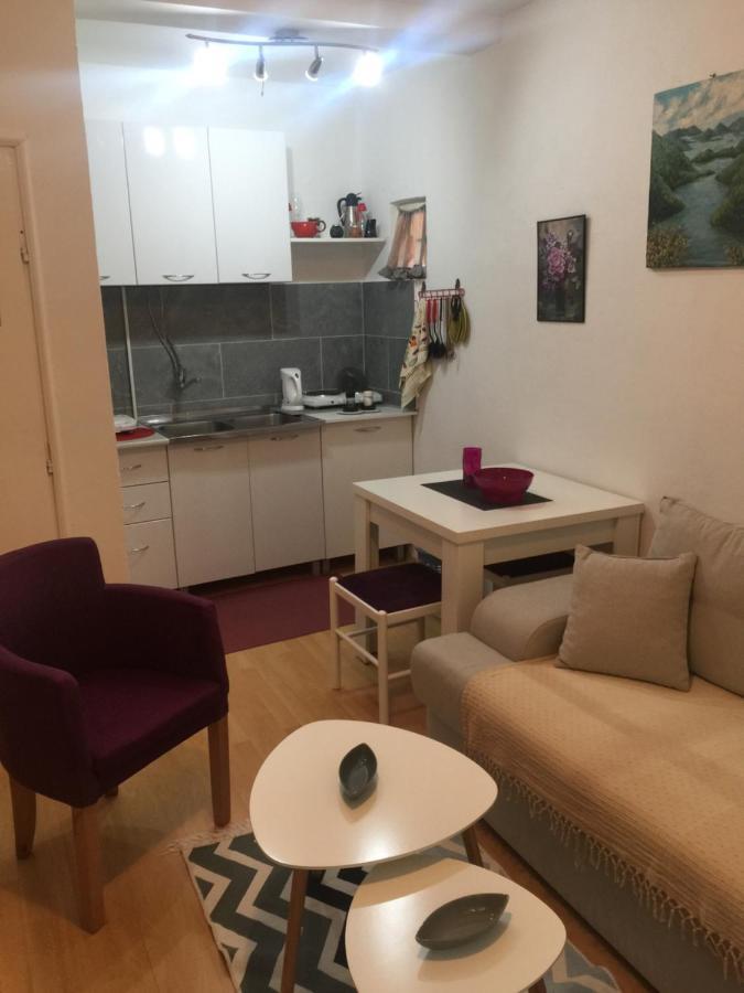 Apartman Lili Cetinje Buitenkant foto